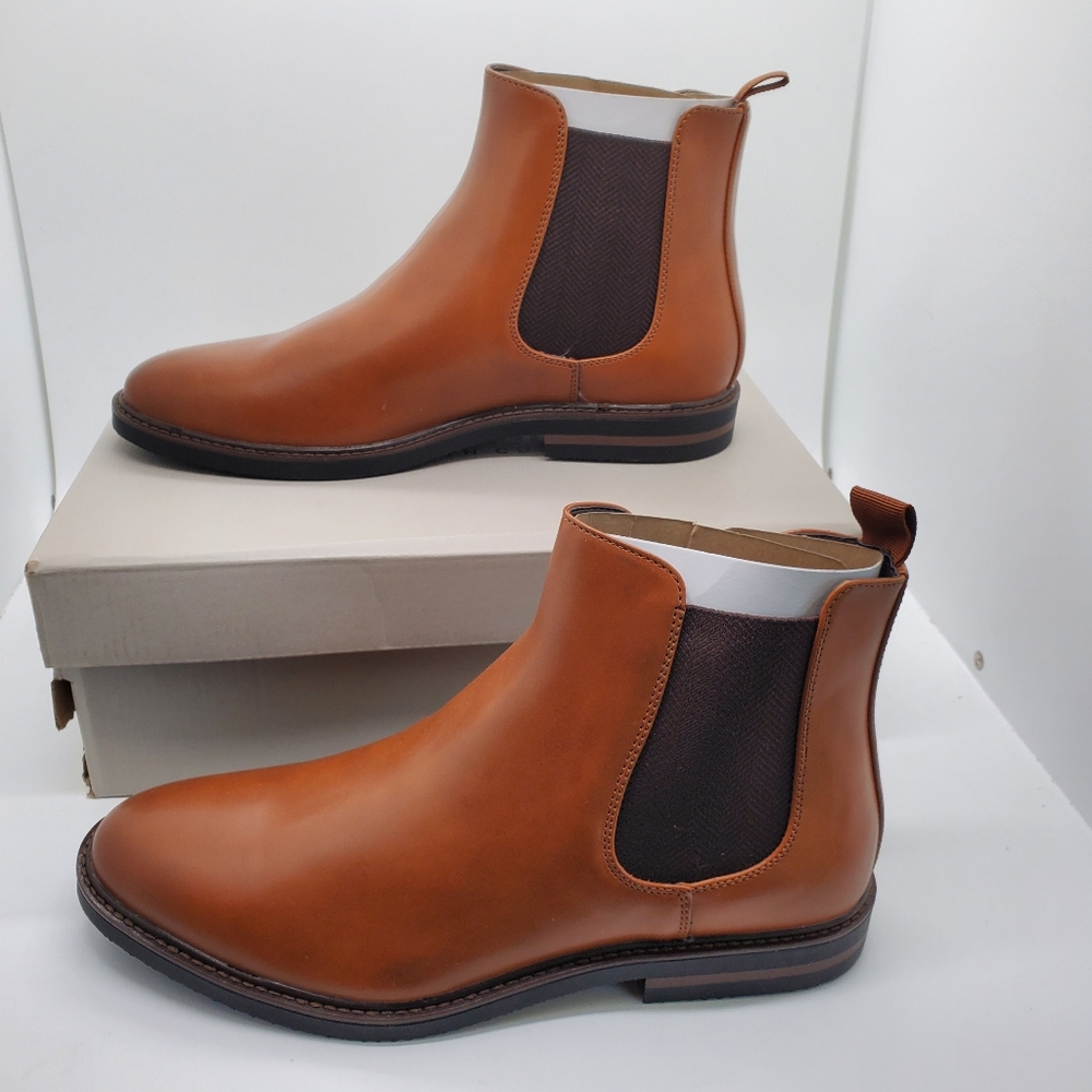 - Kenneth Cole Reaction Ely Chelsea Boots Sz 9 Mens New